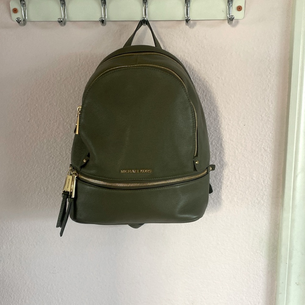 Almost new Michael kors bag/backpack olive green leather